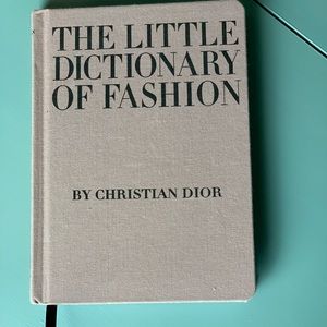 COPY - The Little Dictionary of Fashion by Christian Dior
